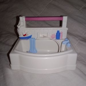 Vintage Dollhouse Fischer Price Loving Family Bathtub